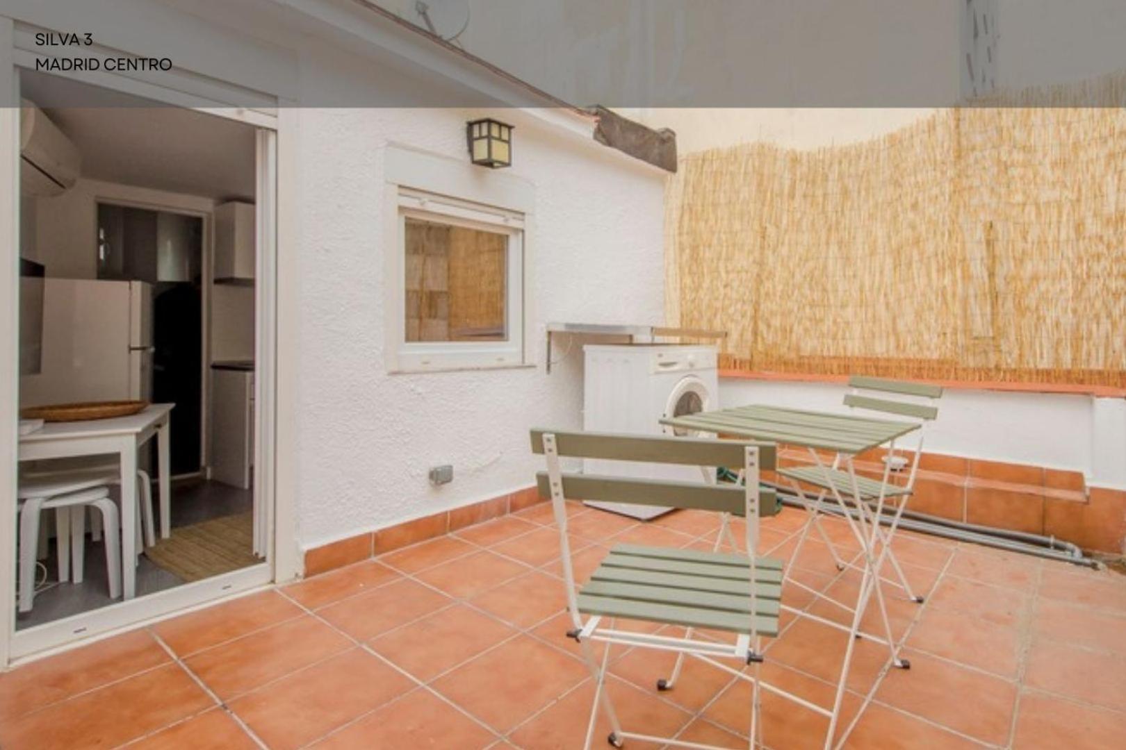 Atico Calle Silva Para 3Pax Con Terraza Esquina Con Gran Via E2 Madrid Exteriör bild